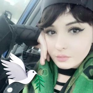 Meet your Posher, Robin